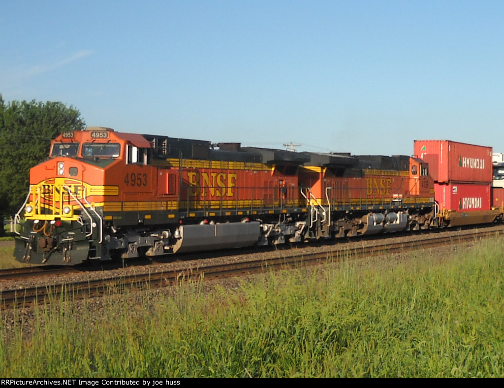 BNSF 4953 East